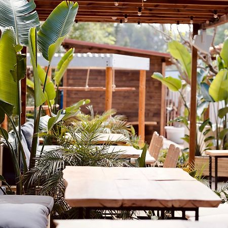 Отель Holacamp Sitges Fun Экстерьер фото